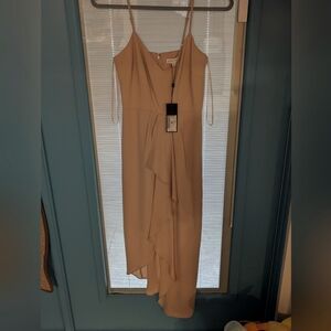 Gianna Bini Size 0 Elegant Beige V Neck Spaghetti Strap Dress